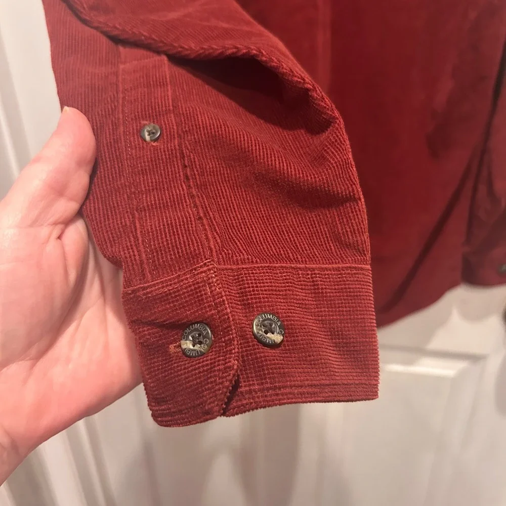 VTG Columbia Mens XL Burgundy Corduroy Button Down Shirt‎ Long Sleeve Gorpcore